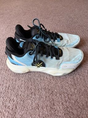 Li-Ning Wade Basketball Sneakers